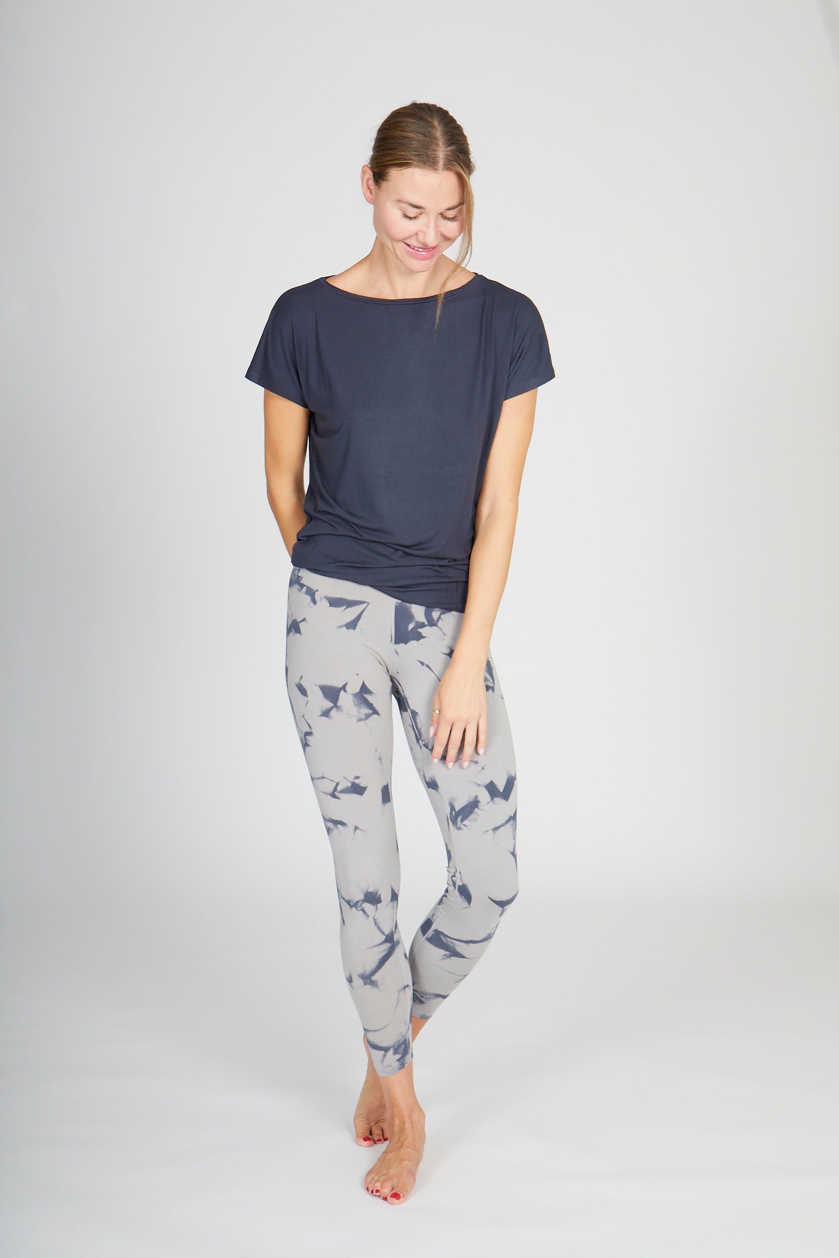 Cosy Tee Anthracite Love Leggings batik-stone