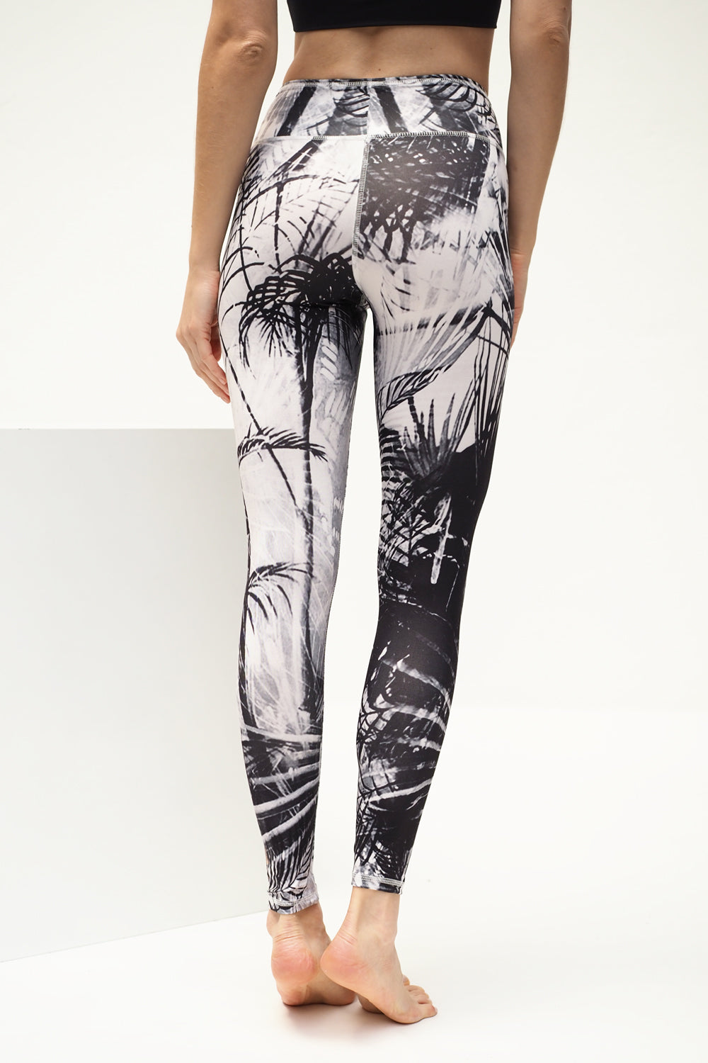 Yoga Leggings Ganga 7/8 - Caribbean Black White-Kismet Yogastyle