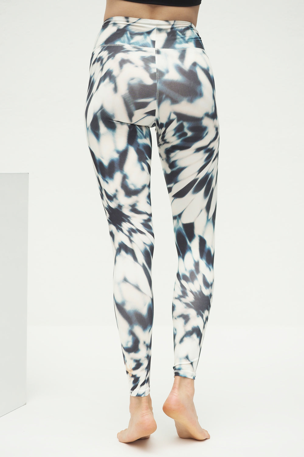 Yoga Leggings Ganga 7/8 - Cosmic Blue-Kismet Yogastyle-back