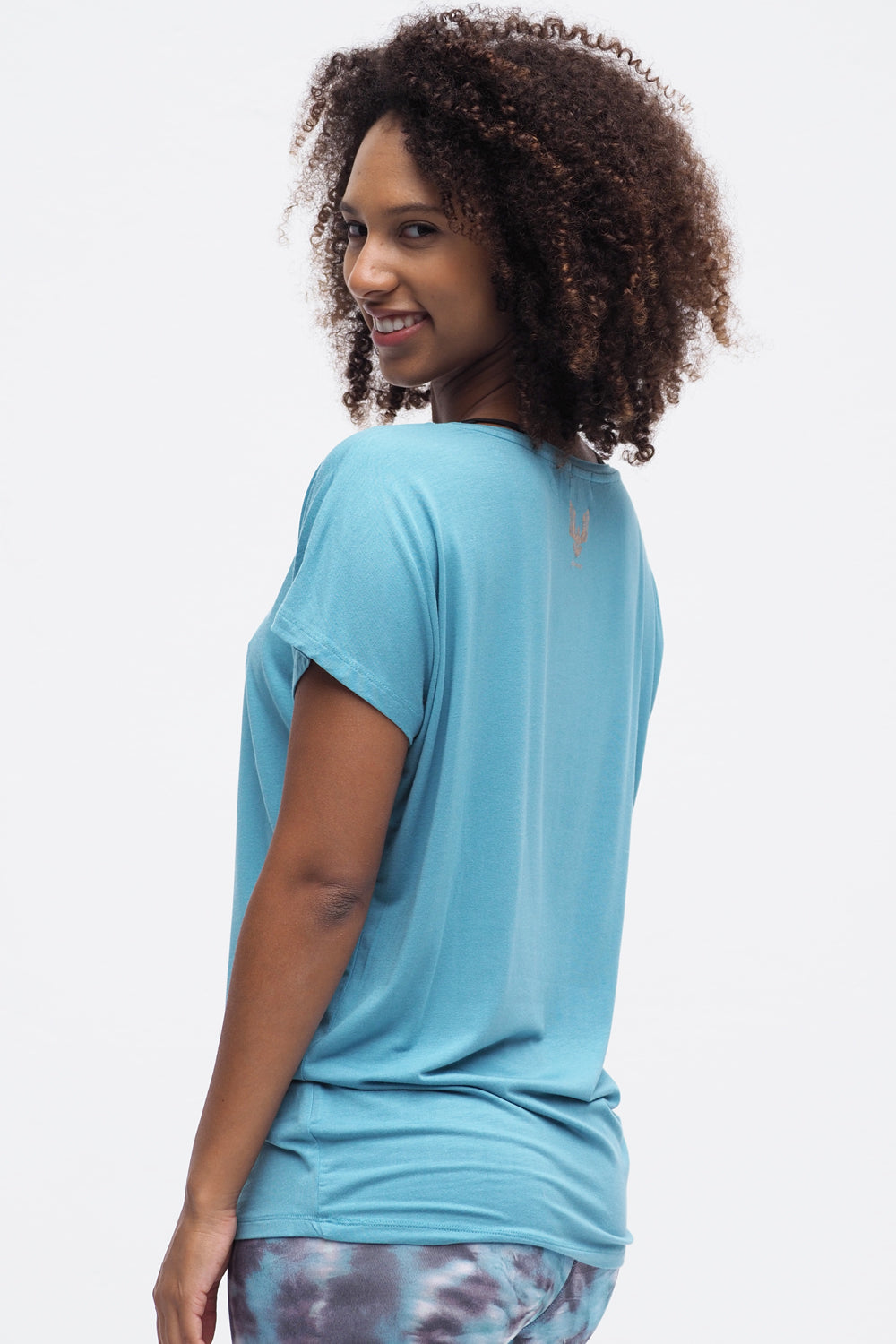 Manavi Tee turquoise_Kismet Yogastyle
