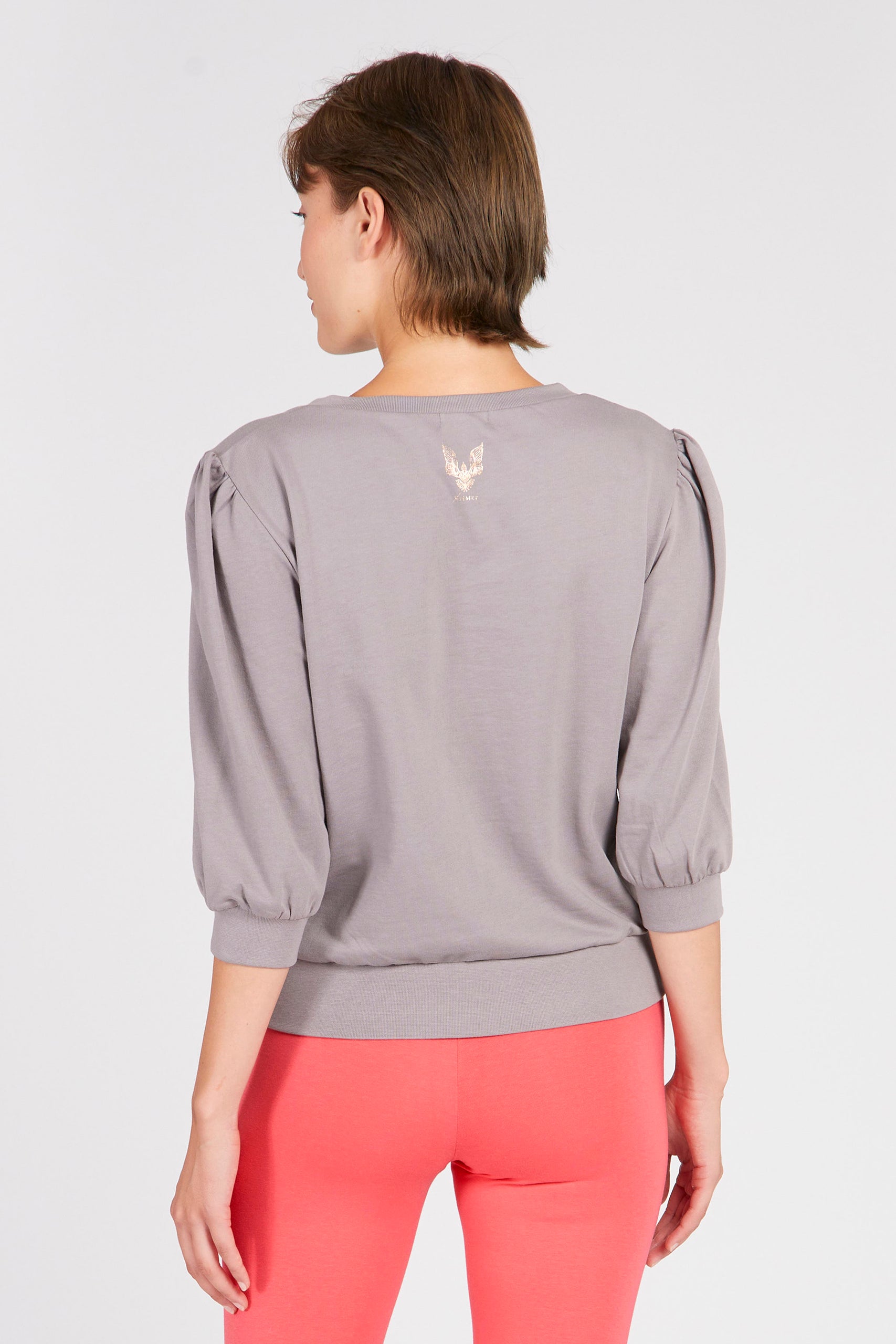 Chic Sweater Pebble Rückansicht mit 3/4-Ärmeln und relaxed Schnitt