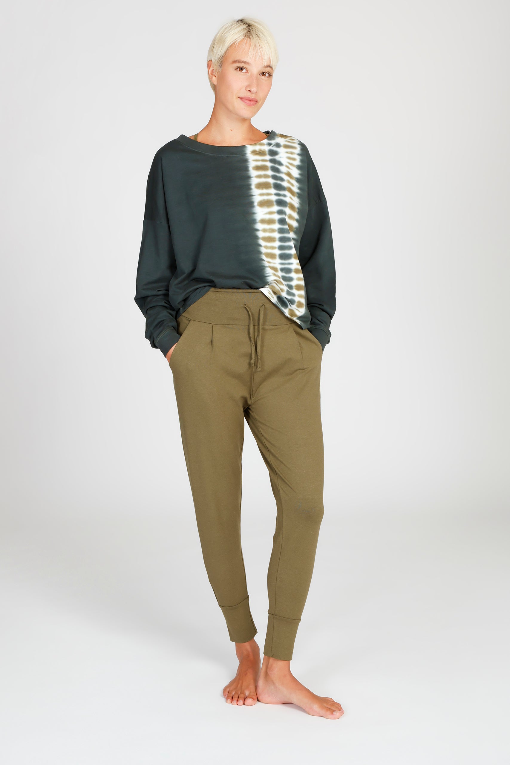 Kismet Sweater Batik Seaweed Cosy Pants Olive