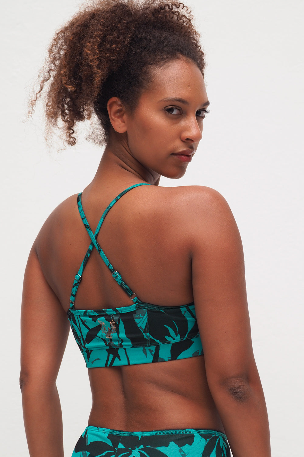 Amba turquoise flower