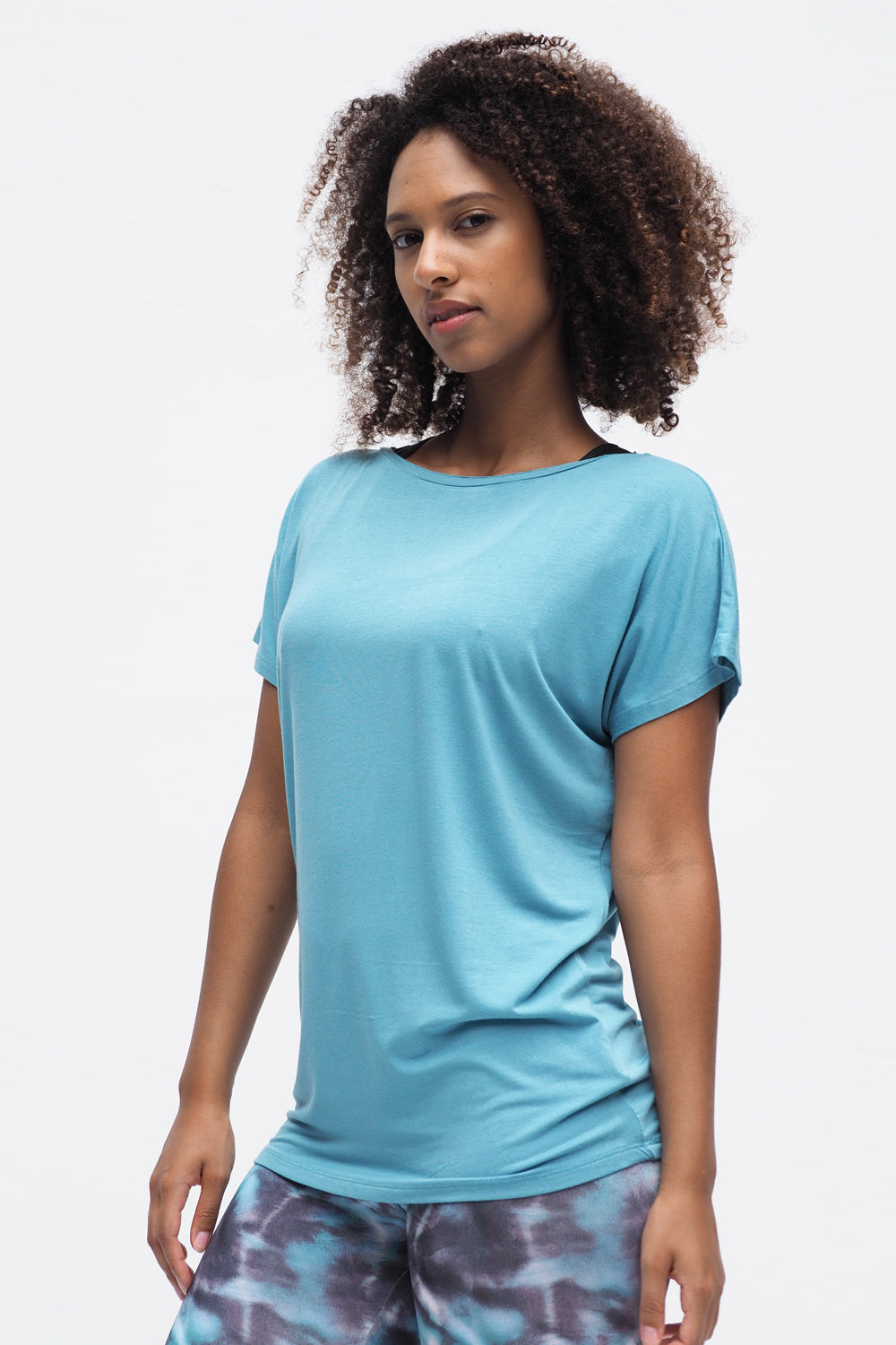 Manavi Tee turquoise_Kismet Yogastyle